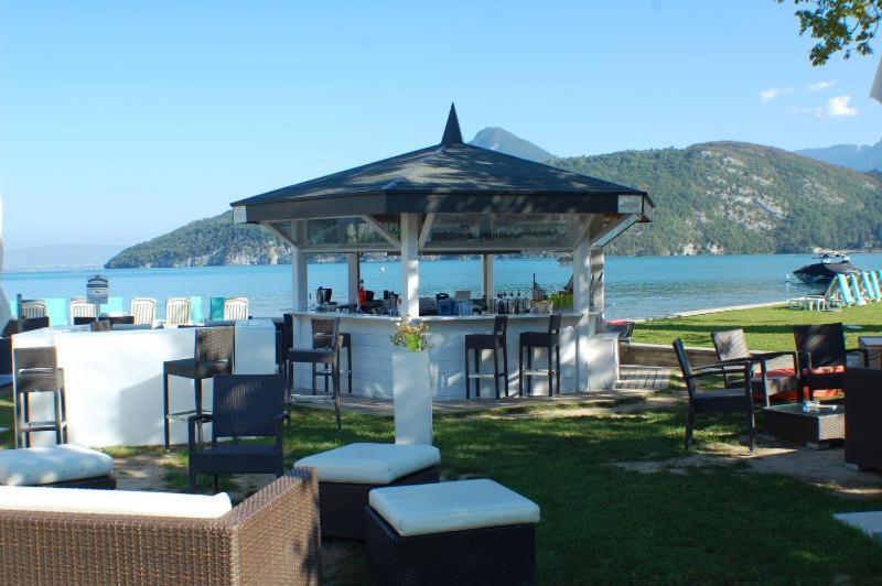 La Baie Des Voiles 3 Chambres 4 A 6 Personnes Au Bord Du Lac Plage Privee Дюeн Екстериор снимка
